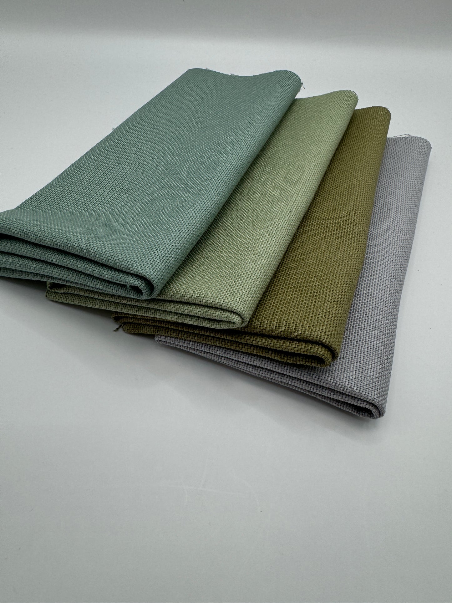 Stoff zum Sticken, Stoffpaket "Grau/Olive/Eukalyptus"