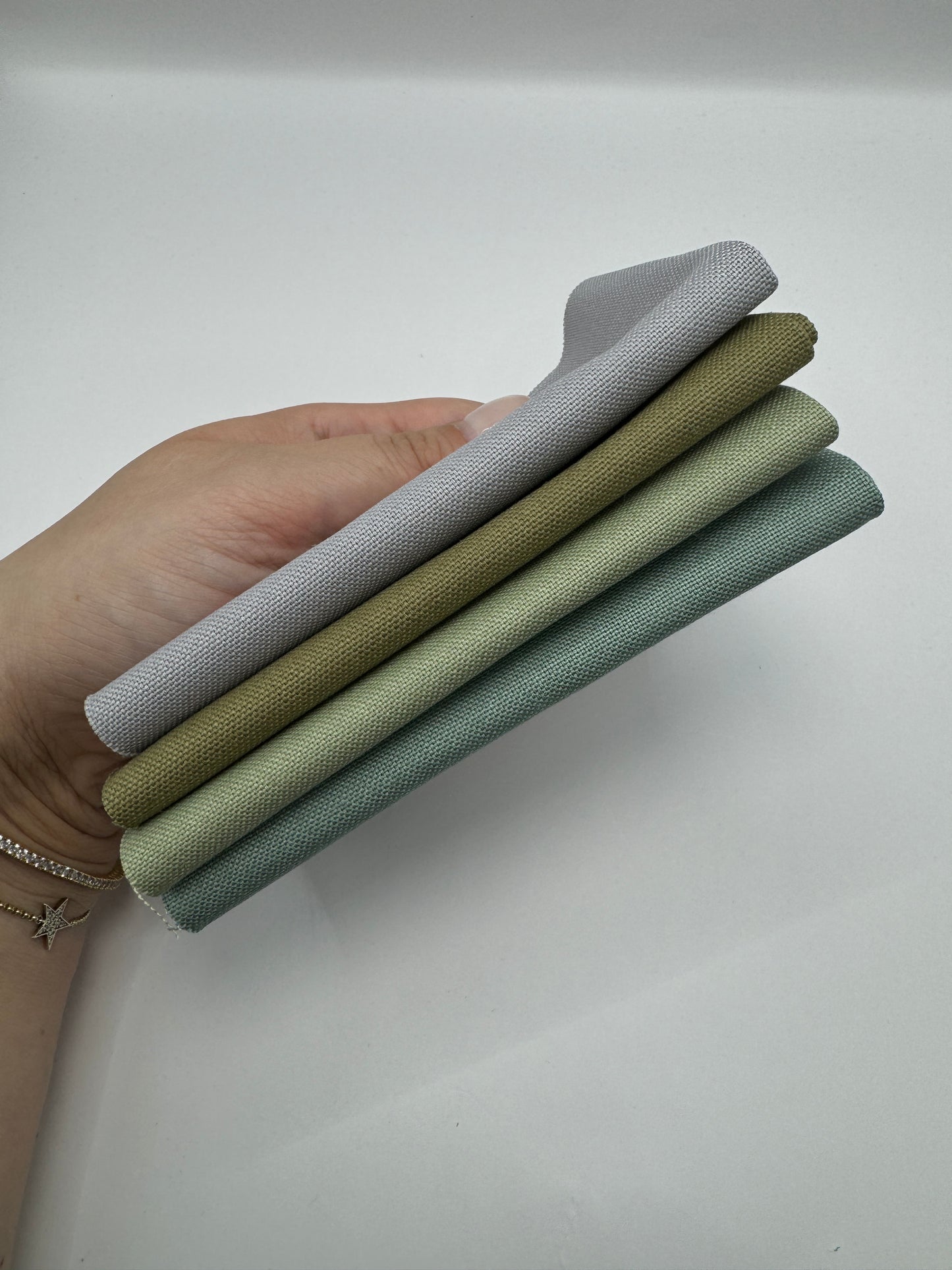 Stoff zum Sticken, Stoffpaket "Grau/Olive/Eukalyptus"