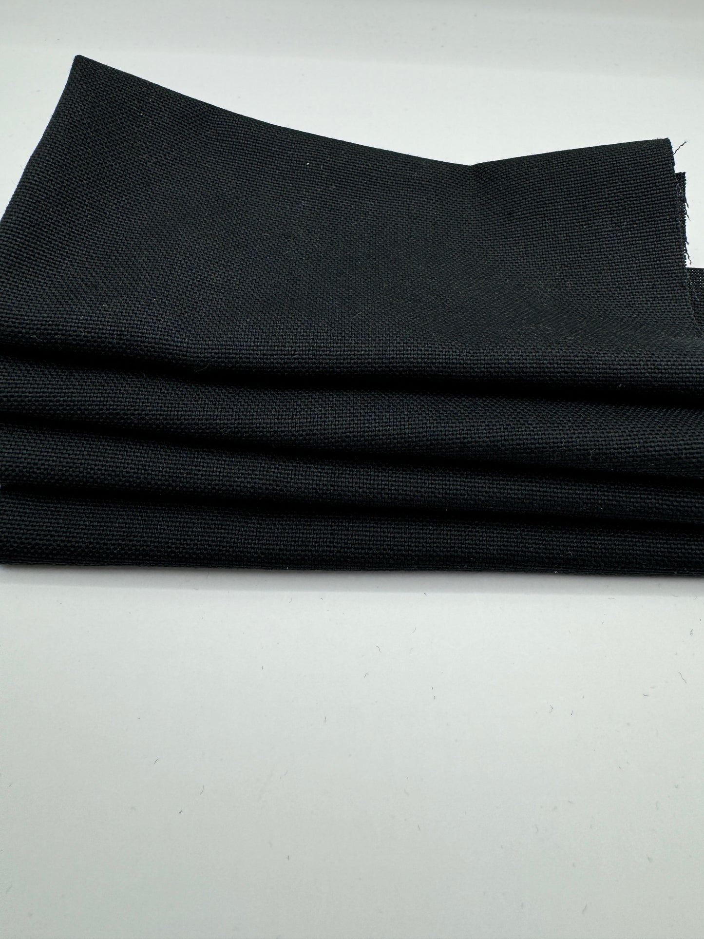 Stoff zum Sticken "Schwarz"