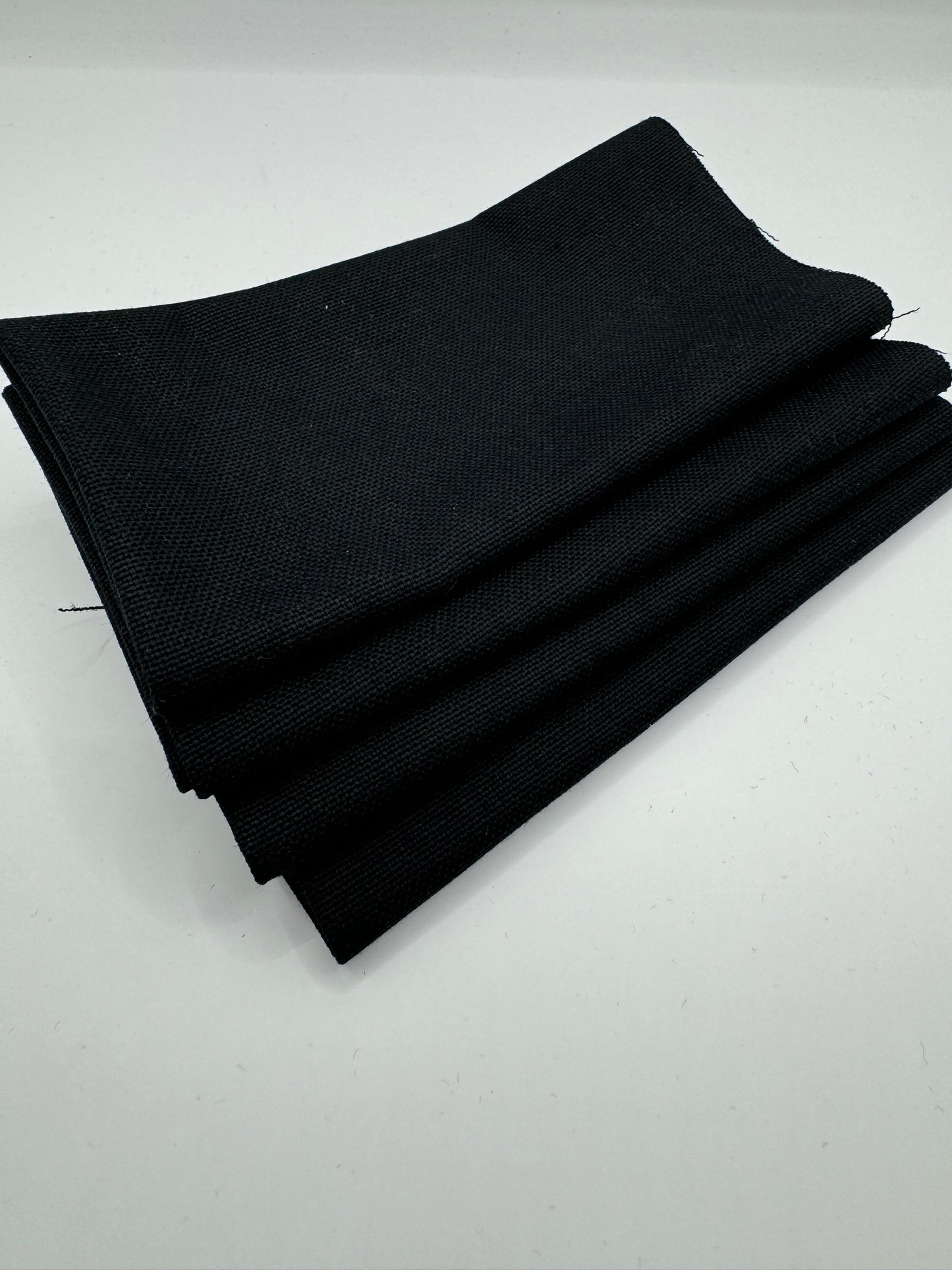 Stoff zum Sticken "Schwarz"