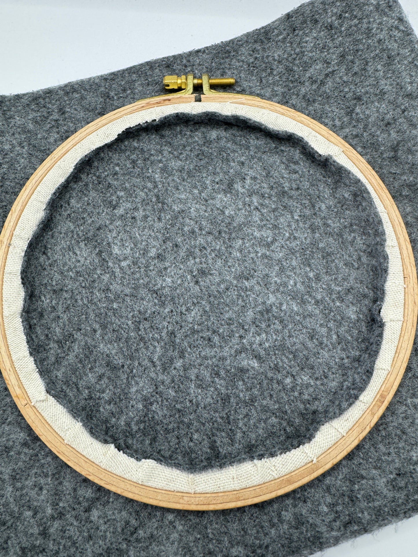 Filz, Filz zum Sticken, Rückseite Stickrahmen zu