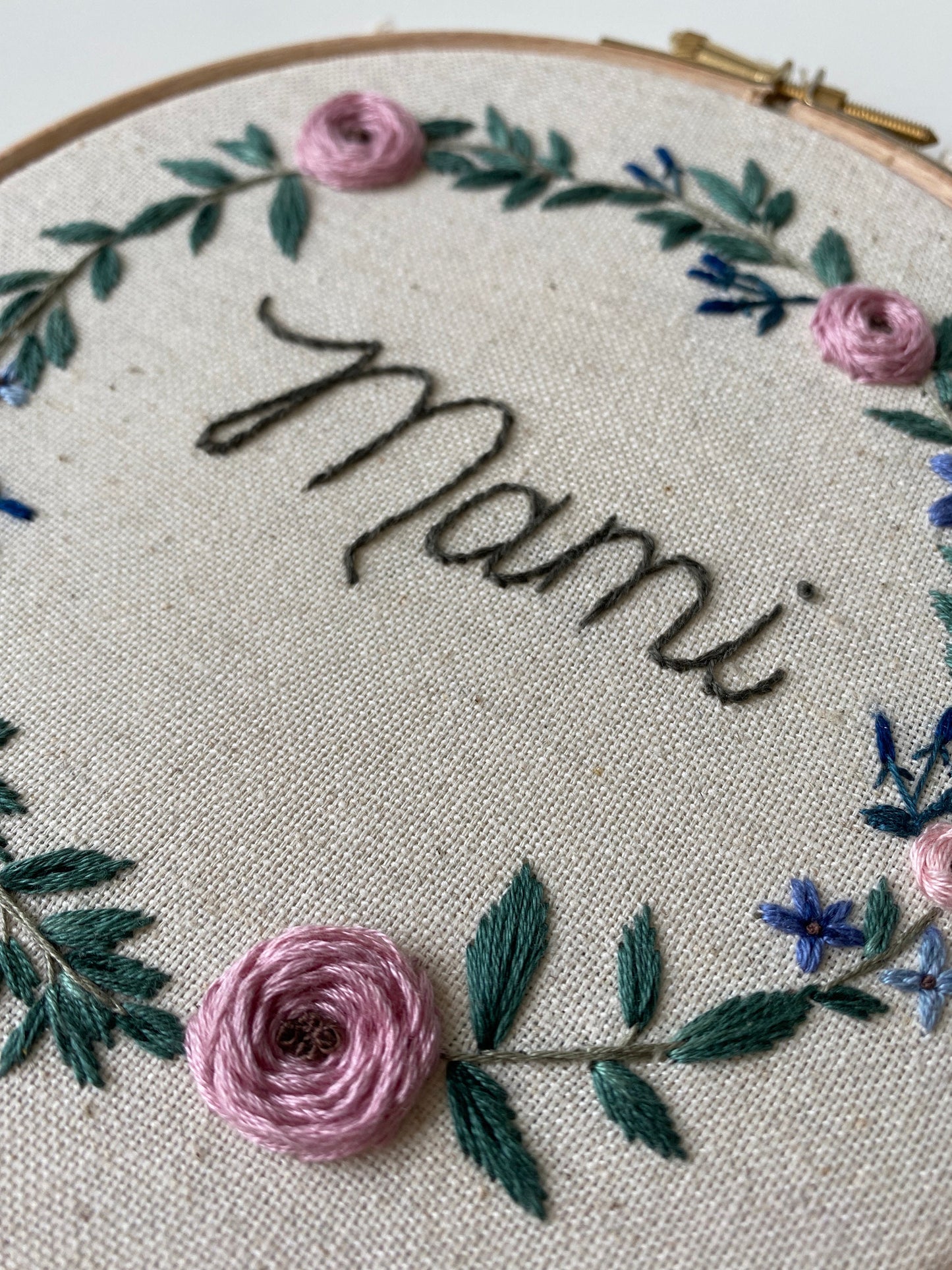 Stickvorlage, Muttertag , Blumenkranz, Stickbild Anfänger, Muttertagsgeschenk, personalierbar
