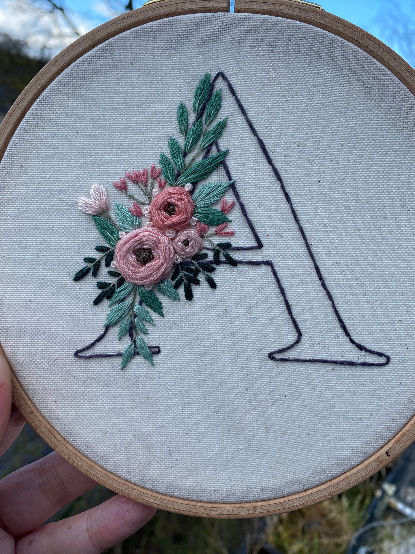 Stickvorlage Alphabet, Buchstaben, Floraler Buchstabe, Blumen Buchstabe, Sticken, Modern Embroidery, Stickbild, Monogramm