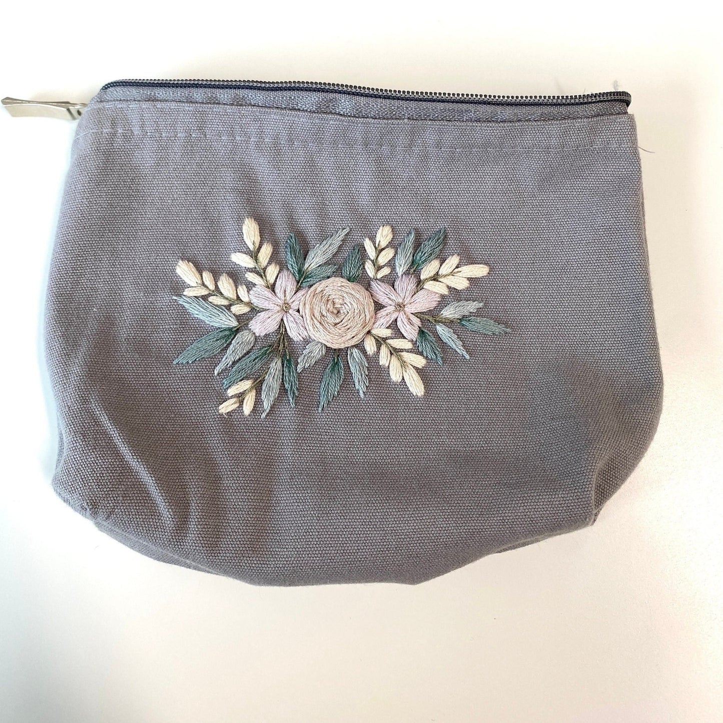 Täschchen, Etui, Kosmetiktasche, Tasche zum Besticken, Geschenk