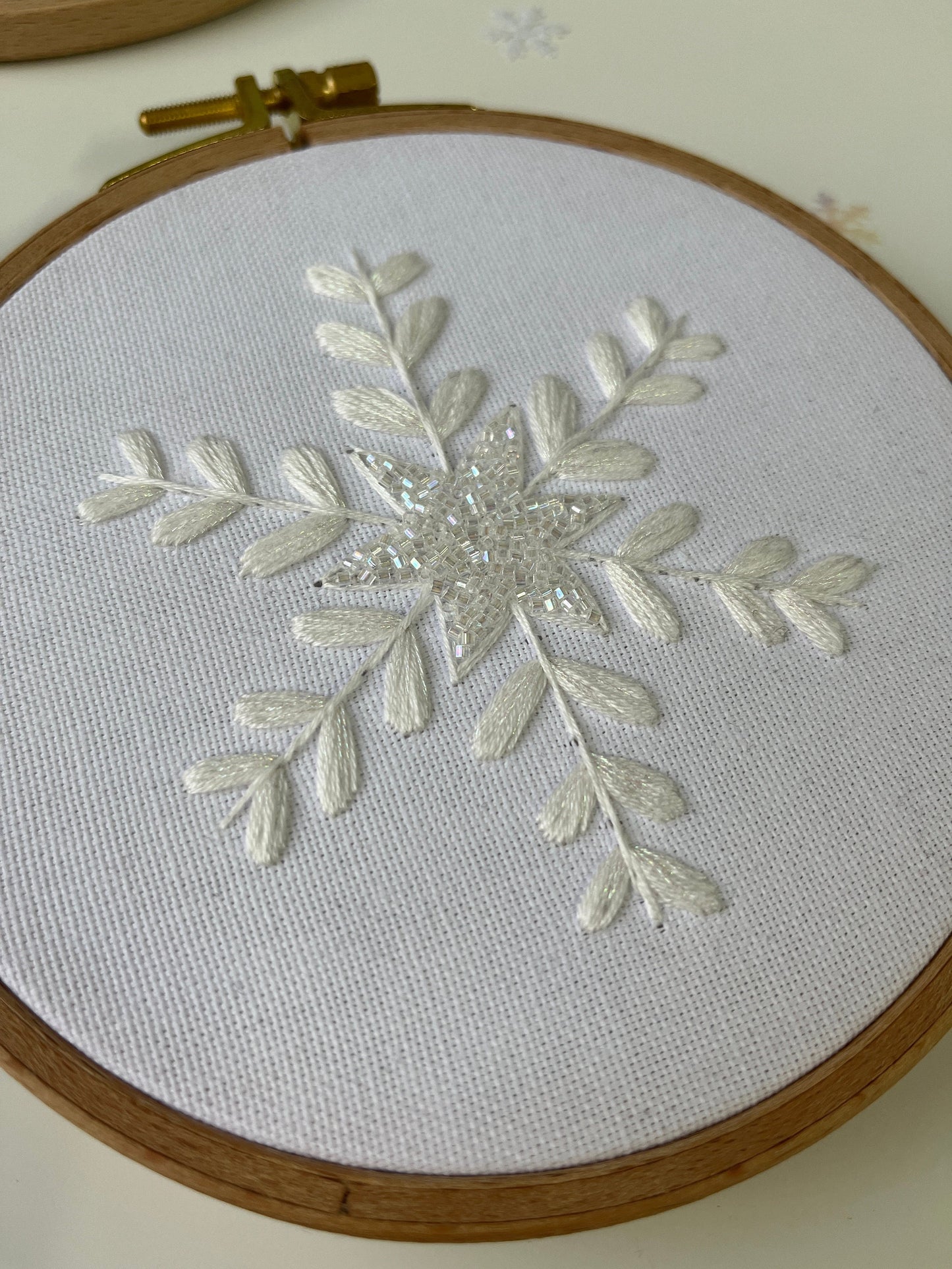 Stickvorlage, Schneeflocken, Winter, Sticken, Modern Embroidery, Schneeflocken, Stickerei, Stickbild, Perlenstickerei, Bundle