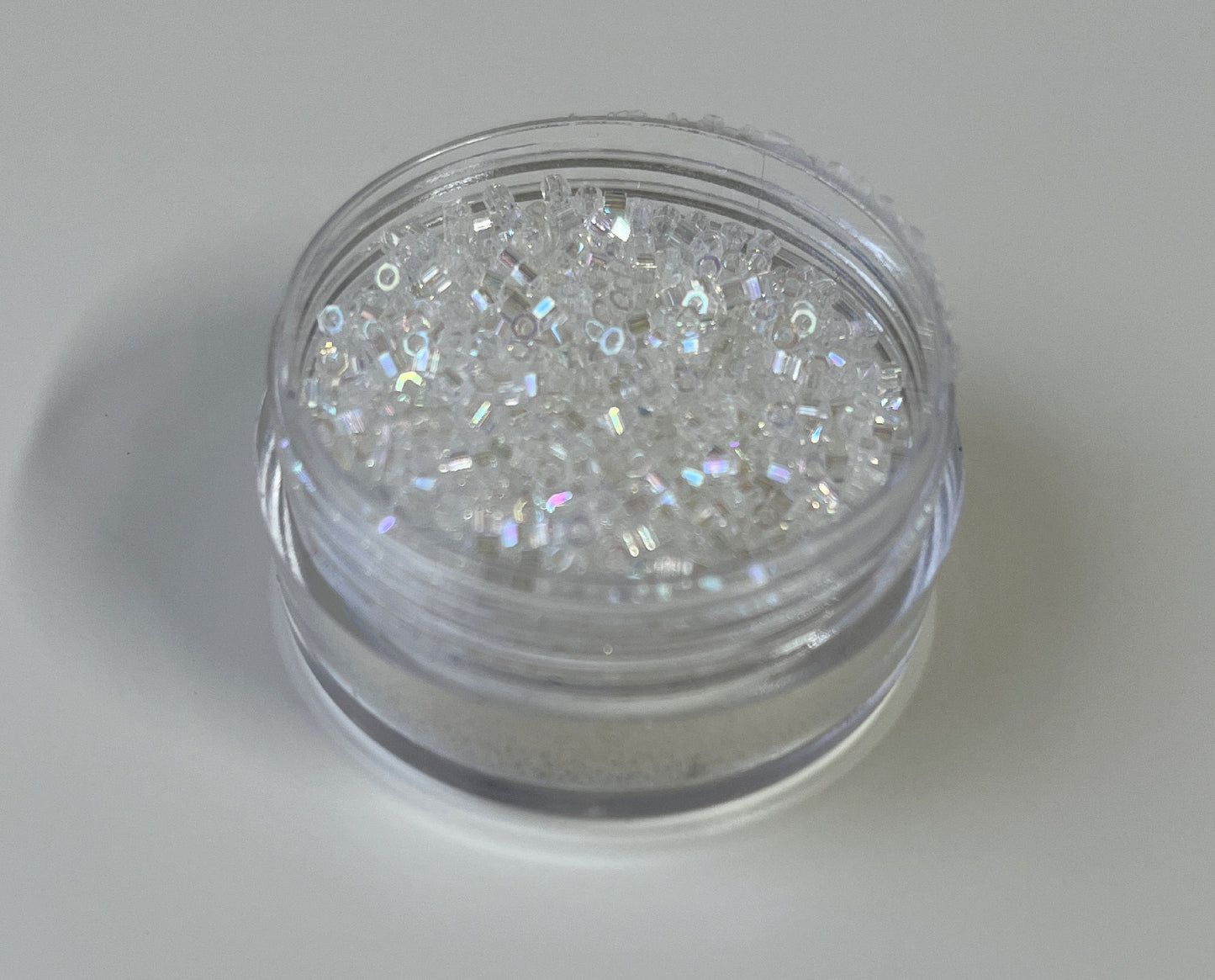 Perlen, 2 mm Perlen, Perlen zum Sticken, irisierend