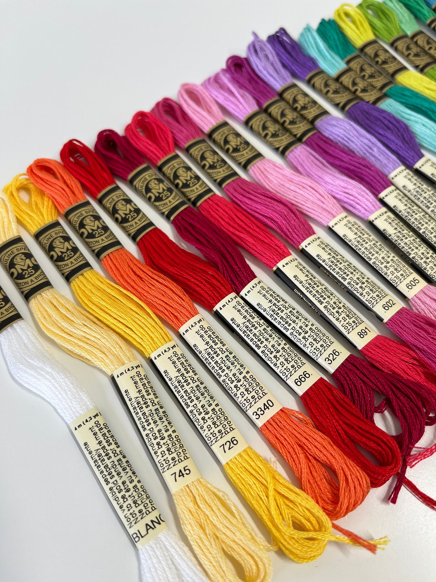 Stickgarn, Sticktwist, Garn zum Sticken, Stickgarnset, Garnset, "Vitamin C"