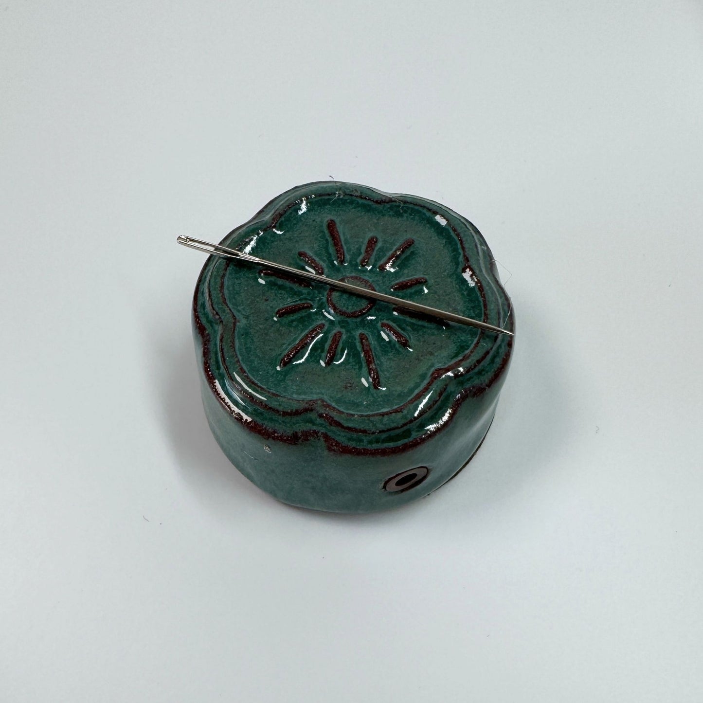 Nadelanspitzer mit Magnet "Grün"