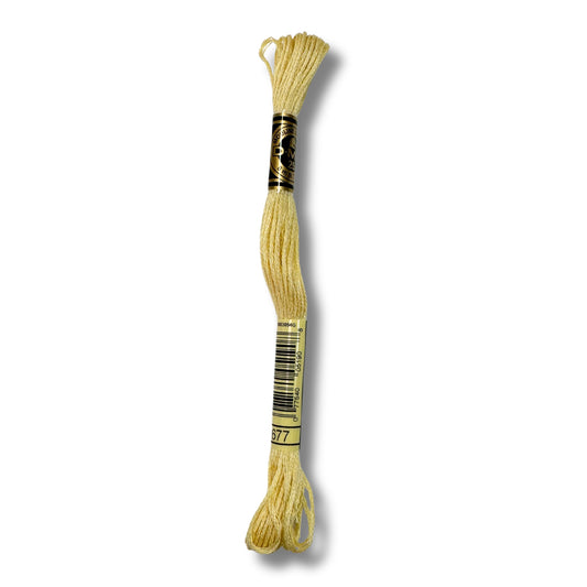 DMC Stickgarn 677