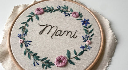 Stickvorlage, Muttertag , Blumenkranz, Stickbild Anfänger, Muttertagsgeschenk, personalierbar