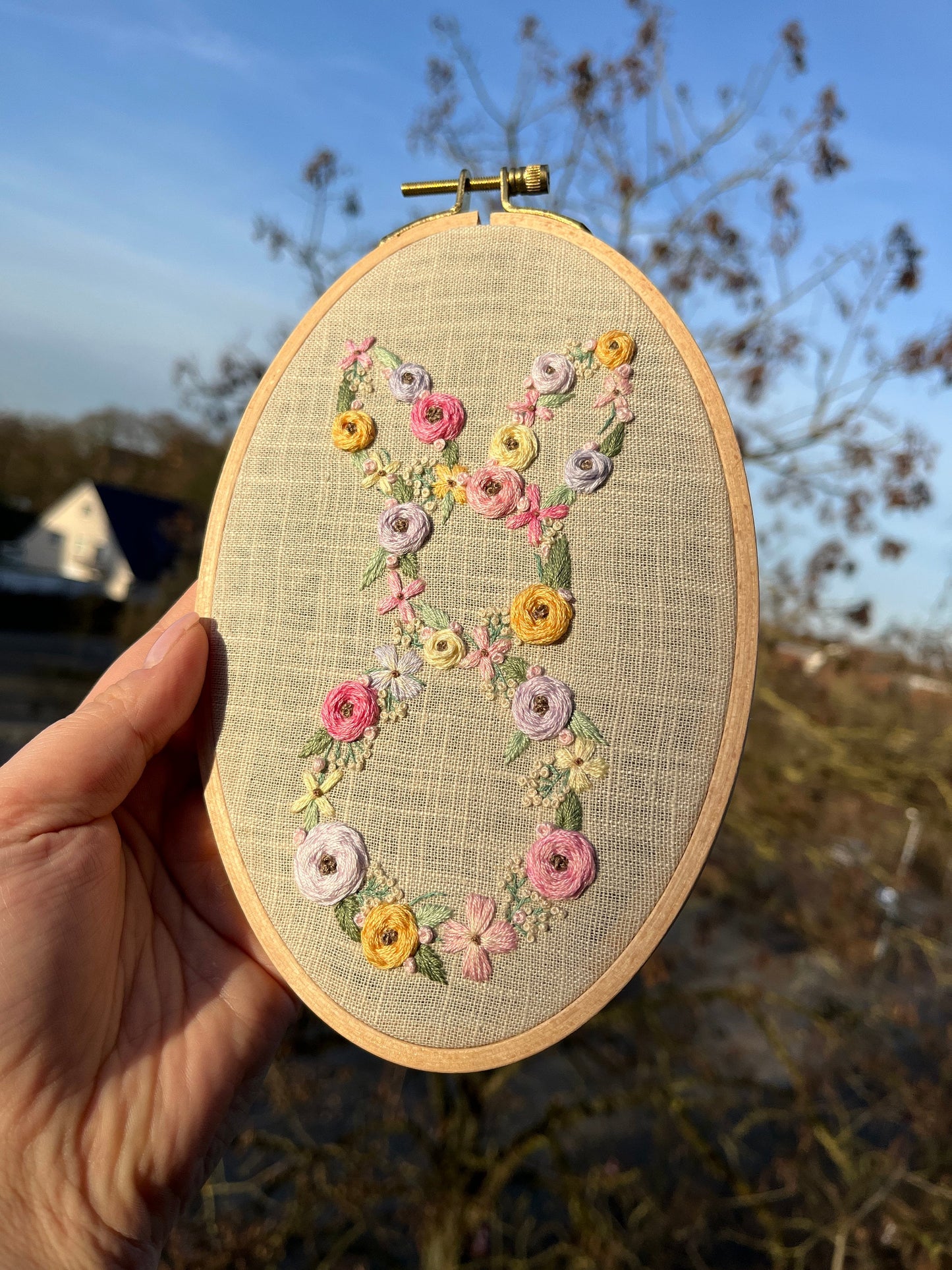 Stickvorlage Osterhase, Blumenhase, Osterdekoration, Sticken, Modern Embroidery, Stickbild, Ostergeschenk, Ostern