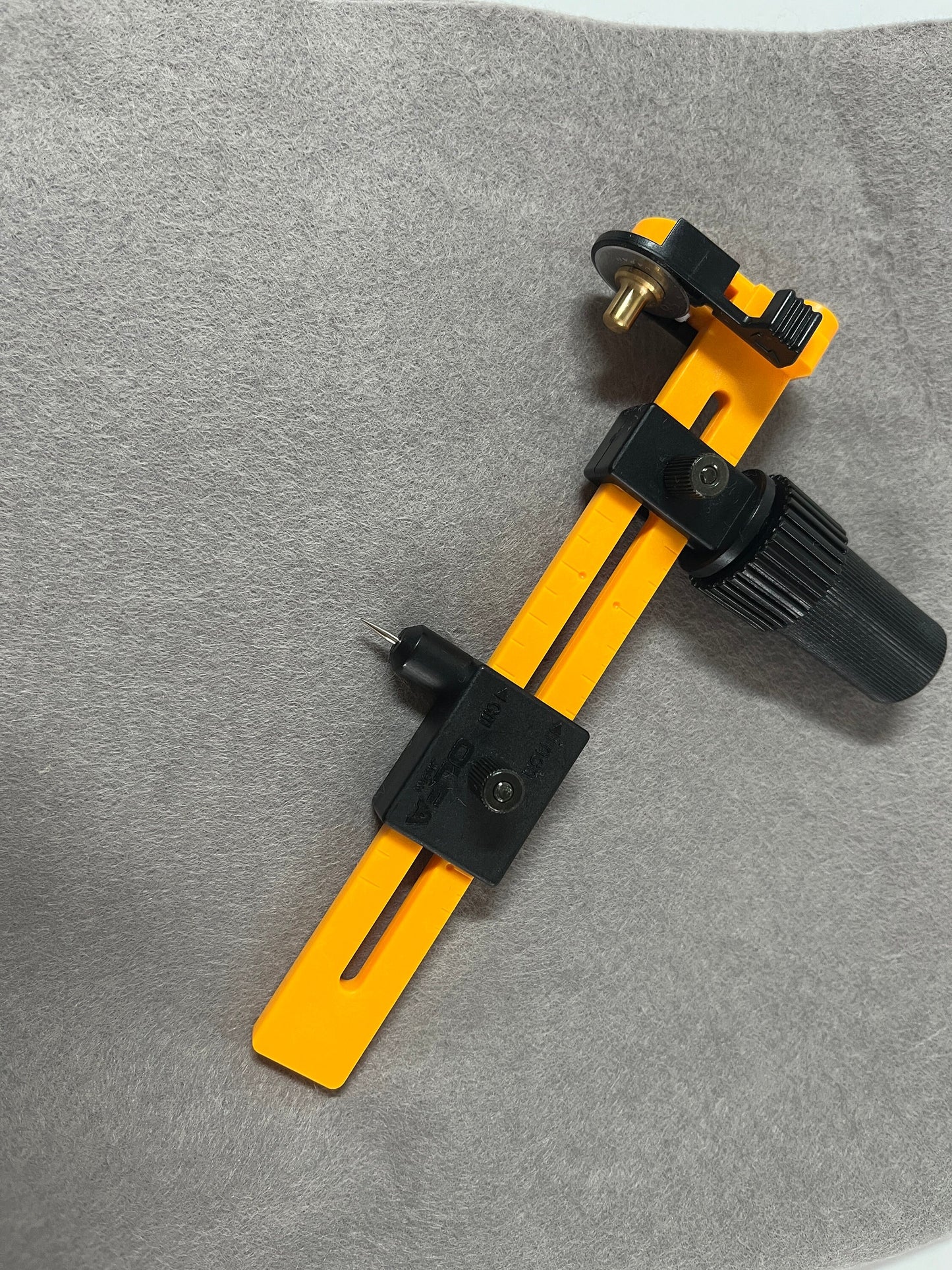 KREISSCHNEIDER, Ideal für die RÜCKSEITE deiner STICKRINGE